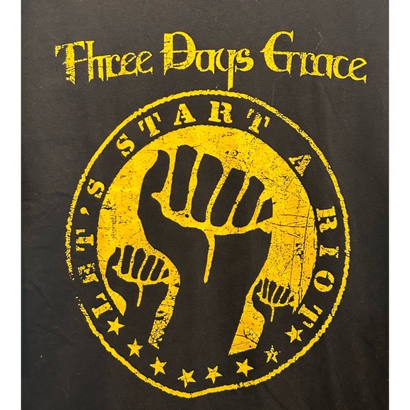 Three Days Grace Concert T-Shirt. Size Large - Picture 3 of 7